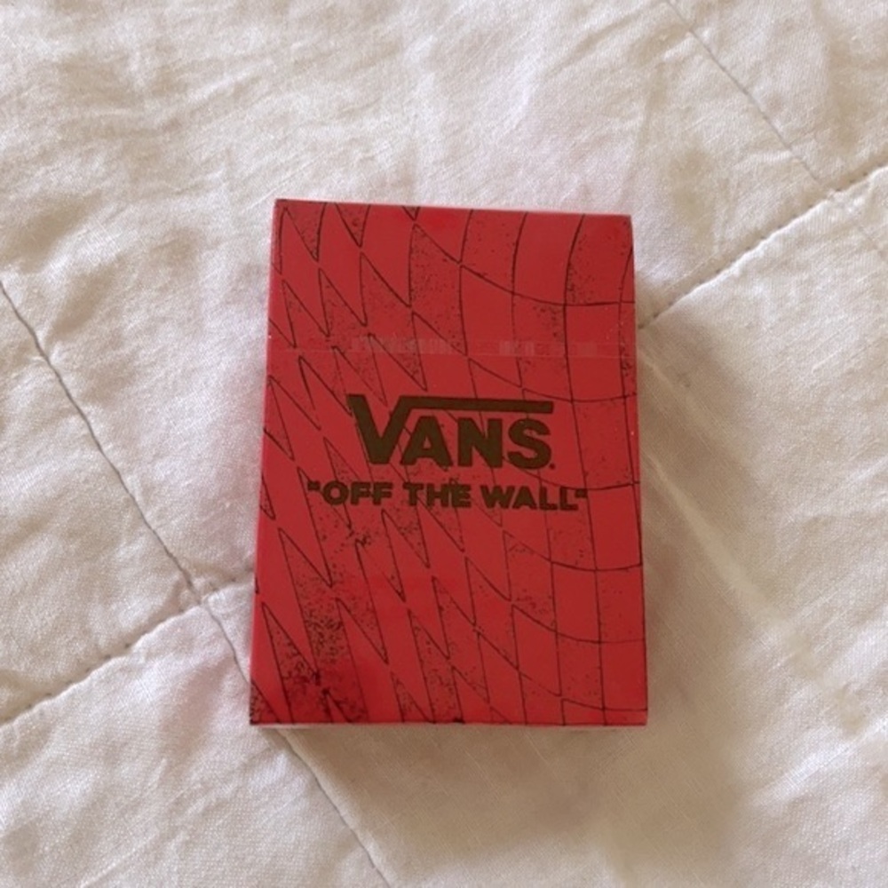 NWT Vans Off The Wall Playing Cards Deck